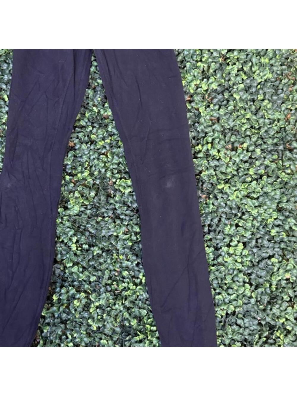 Lululemon black leggings —Size 2 full length